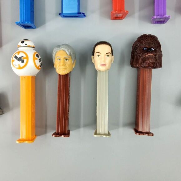 PEZ Lot of Dispenser Star Wars / My Melody / Nemo/ Christmas The Grinch / Jessie - Picture 4 of 9